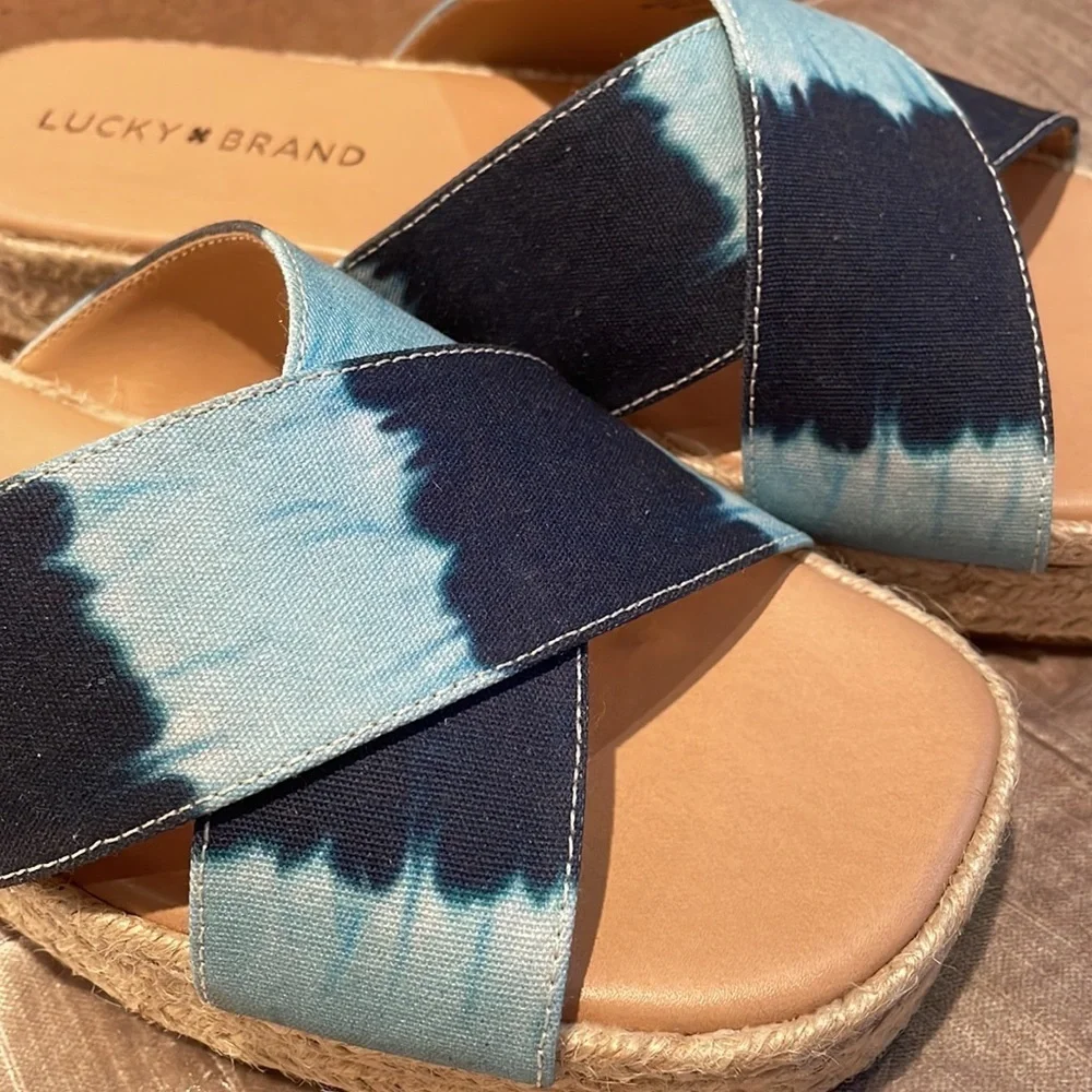 LUCKY BRAND Denim Tie Dye Espadrille Sandals Blue Ombré NWOTS - Picture 5 of 10
